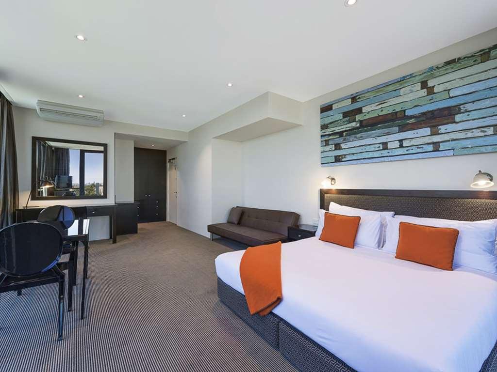 Together Co-Living Melbourne Aparthotel Room photo